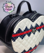 Load image into Gallery viewer, Oh Shí Heart Purse