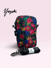 Load image into Gallery viewer, Simple Crossbody Purse- Black Floral
