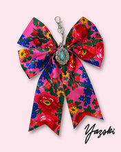 Load image into Gallery viewer, Bow Purse Charm
