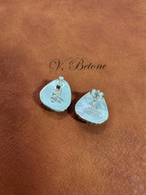 Load image into Gallery viewer, Turqoise Stud Earrings Manassa
