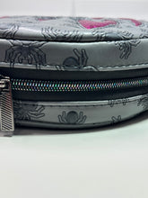 Load image into Gallery viewer, Gray Spider Spooky Pumpkin Purse
