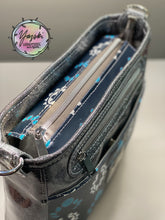 Load image into Gallery viewer, Gaia Crossbody Purse
